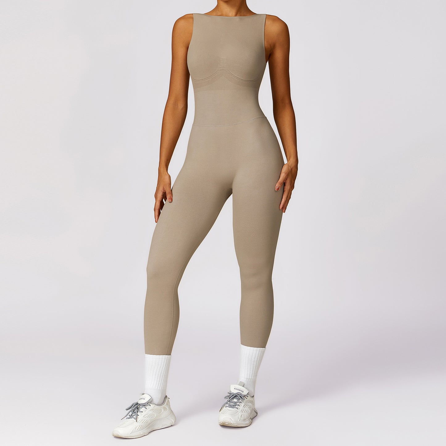 Aeris Contour Suit